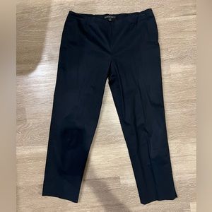 Lafayette 148 New York cropped navy blue trousers. Size 10